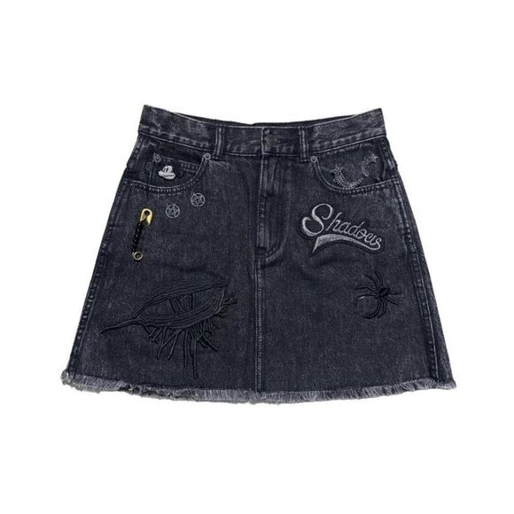 Marc Jacobs Embroidered Denim Skirt Size: XS - Picture 3 of 11